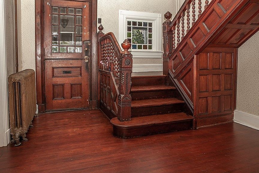 Front entry way