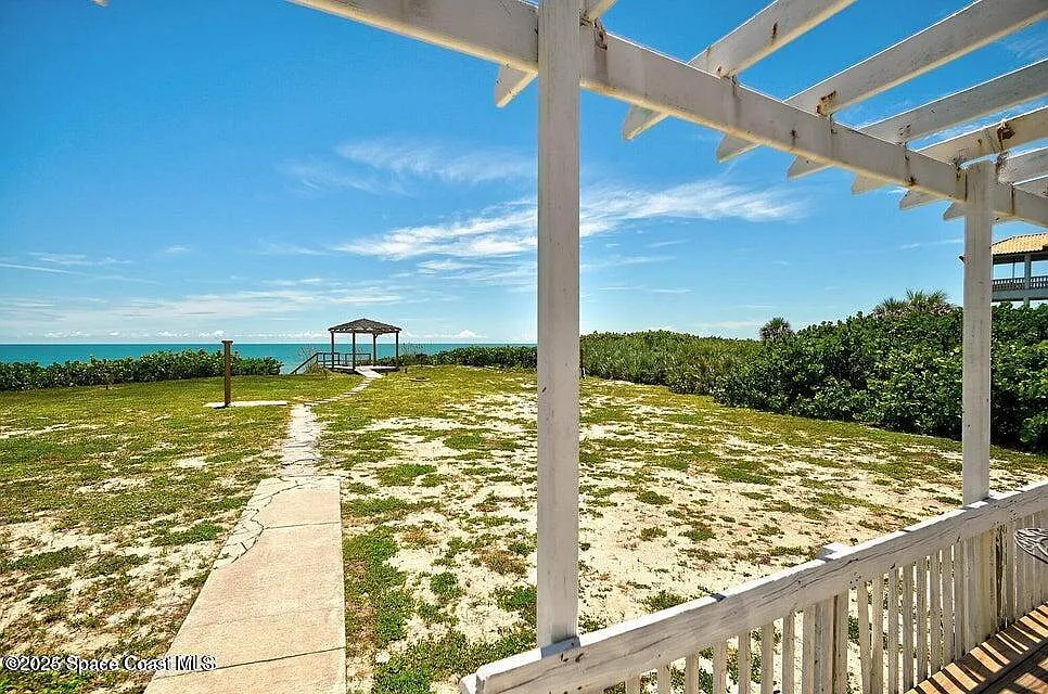 2 bed, 2.0 bath, 1688 sqft, $4,000 — Photo 3