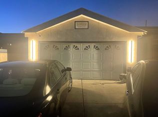 18901 Lanark St, Reseda, CA 91335
