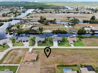 1423 NW 38th Pl, Cape Coral, FL 33993