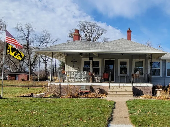 504 13th St S, Grand Junction, IA 50107