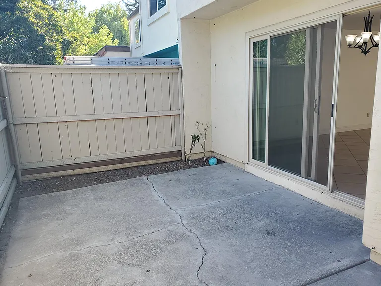 1712 Las Raposas Ct — Photo 14