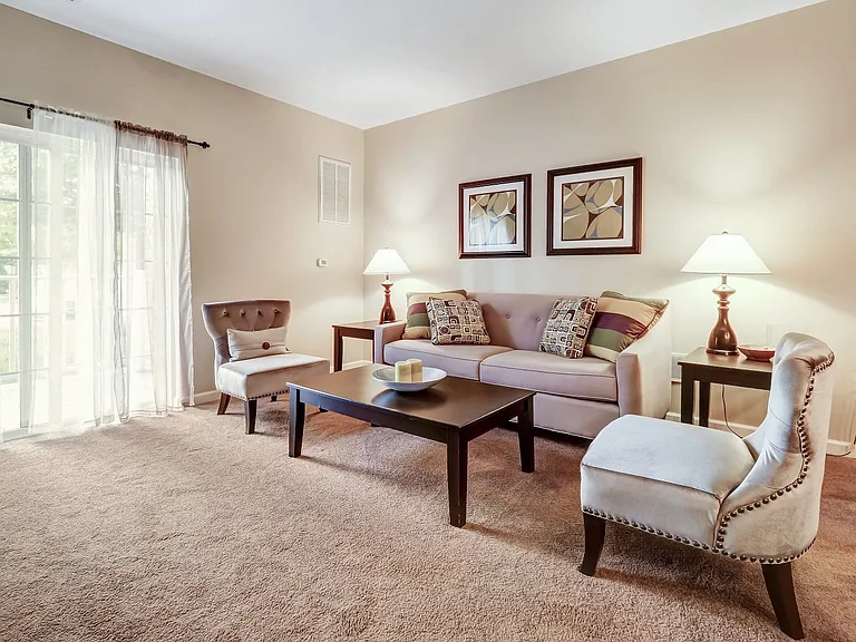 Marquis Place Apartment Homes — Photo 5