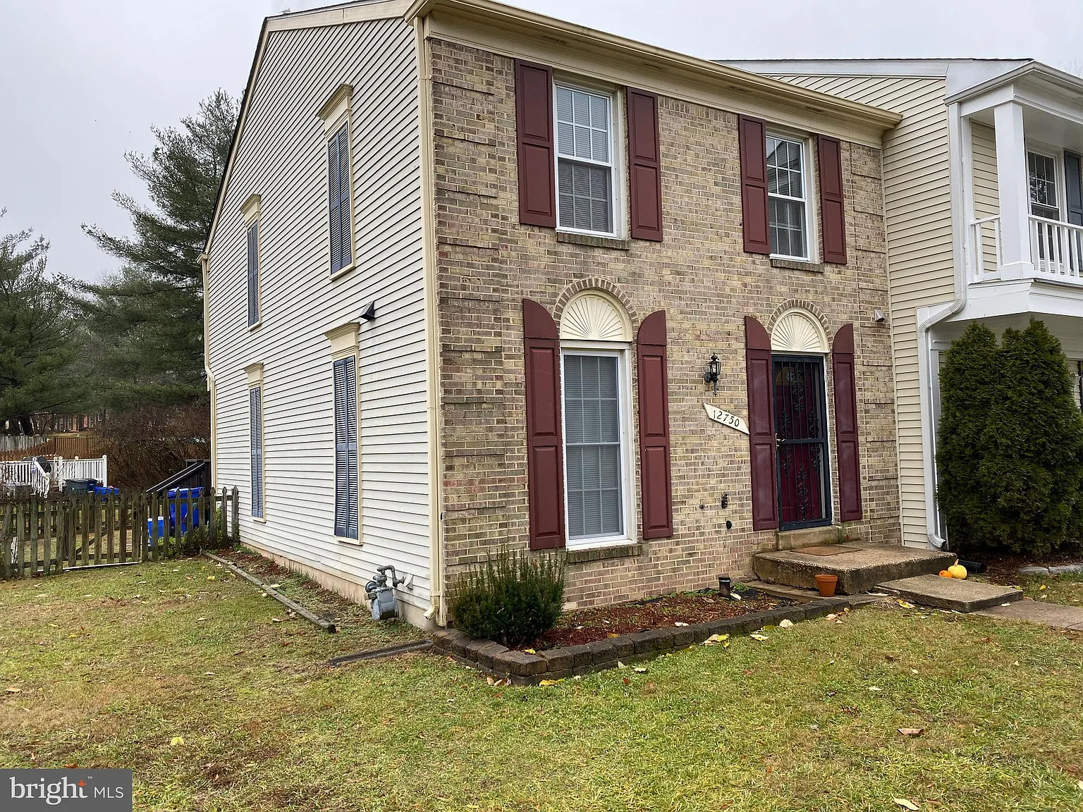 3 bed, 3.5 bath, 2088 sqft, $3,000 — Photo 2