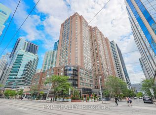 633 Bay St #318, Toronto, ON M5G 2G4