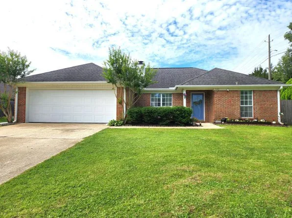 3549 Forest Hill Dr, Tupelo, MS 38826
