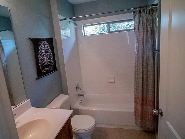 6600 Bay City Bnd — Photo 6