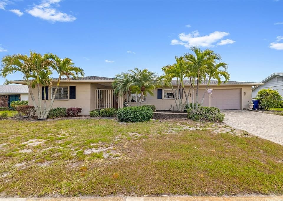 1st image of 3136 Gulf Gate Dr