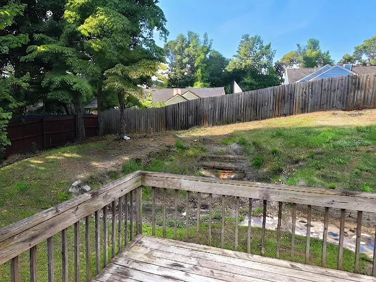 736 Jamie Way NE — Photo 21