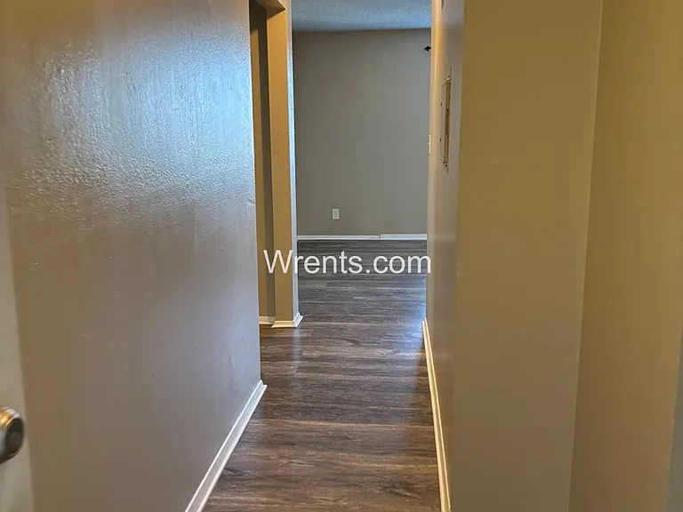 2106 W 1st Ave #204 — Photo 1