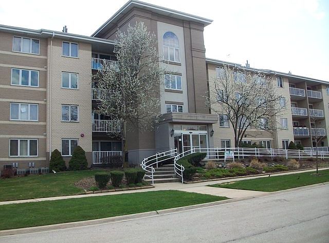 1st image of 440 E Montrose Ave APT 311