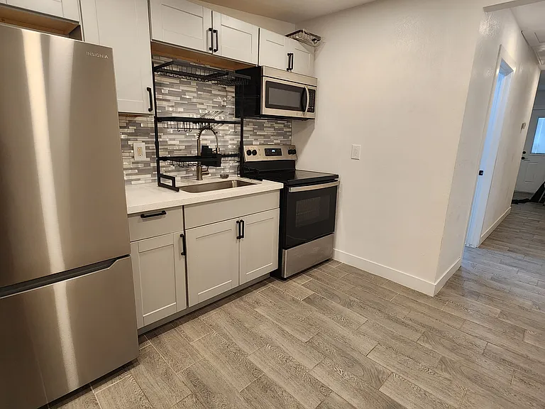 2831 N 21st St — Photo 10