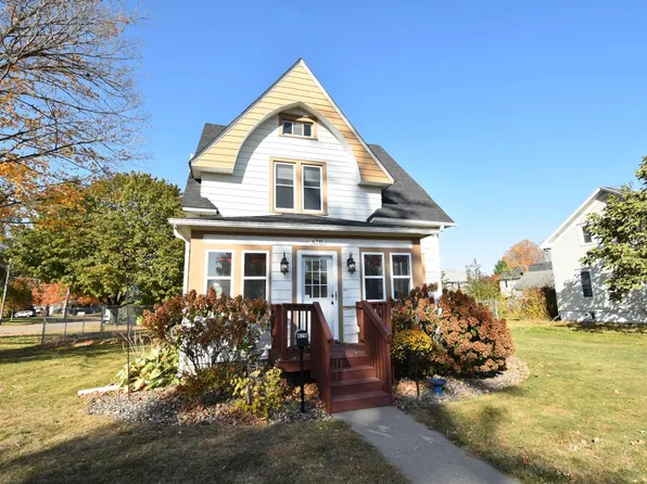 678 W 4th St, Zumbrota, MN 55992