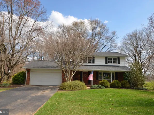 901 Lee Ave, Sykesville, MD 21784