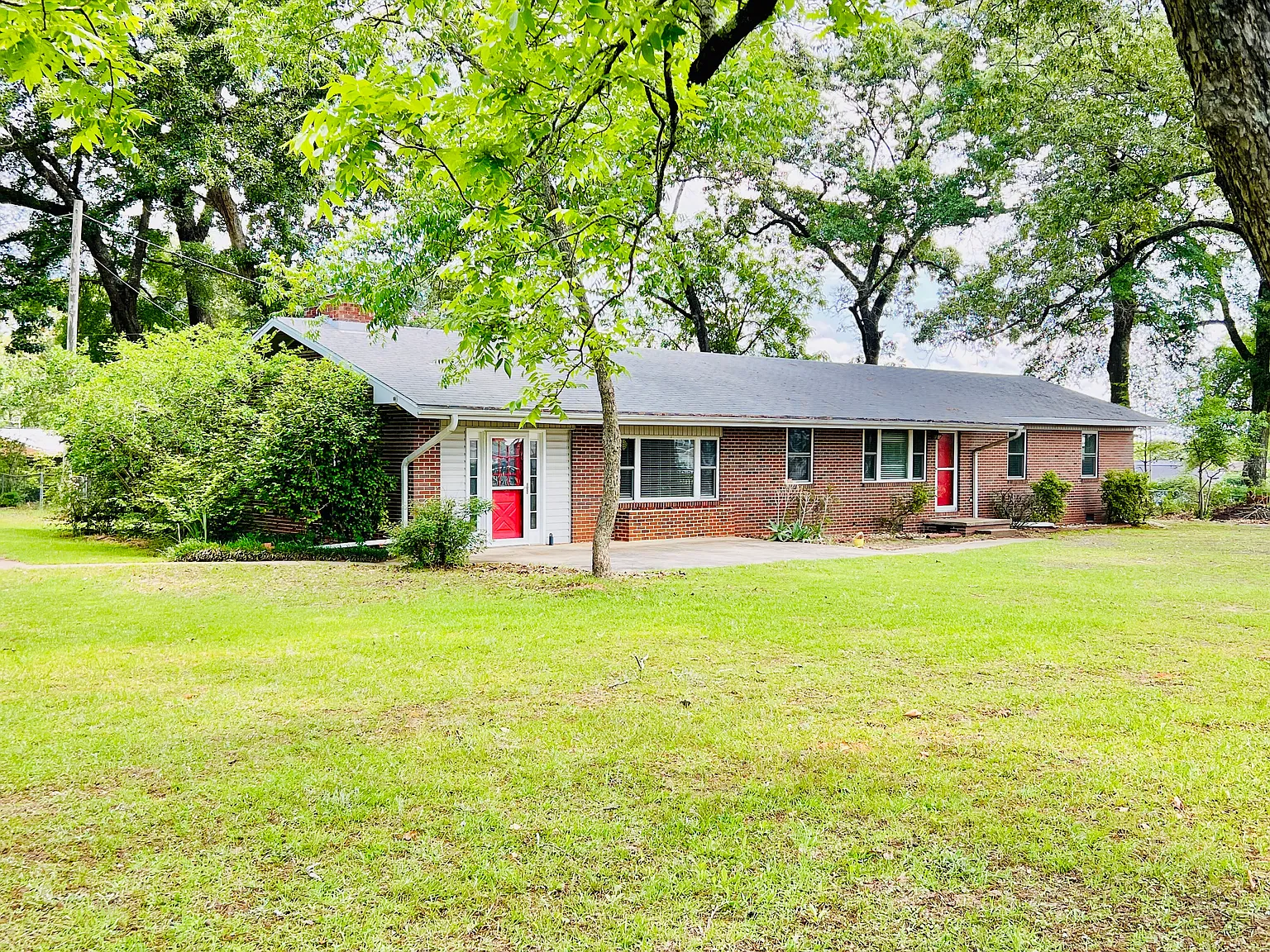 3 bed, 1872 sqft, $1,700 — Photo 2