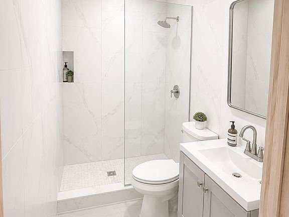 4th image of 208 Wilson Ave APT 2