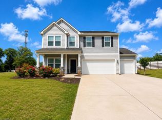 3125 Fortnight Rd, Pfafftown, NC 27040