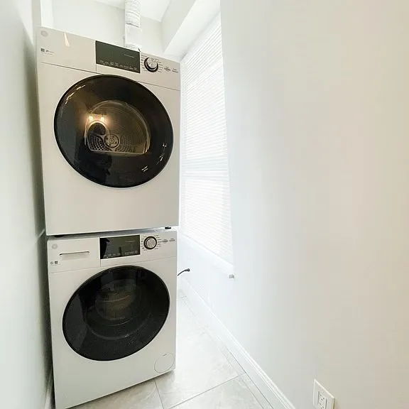 30 Woodbine St #2 — Photo 2