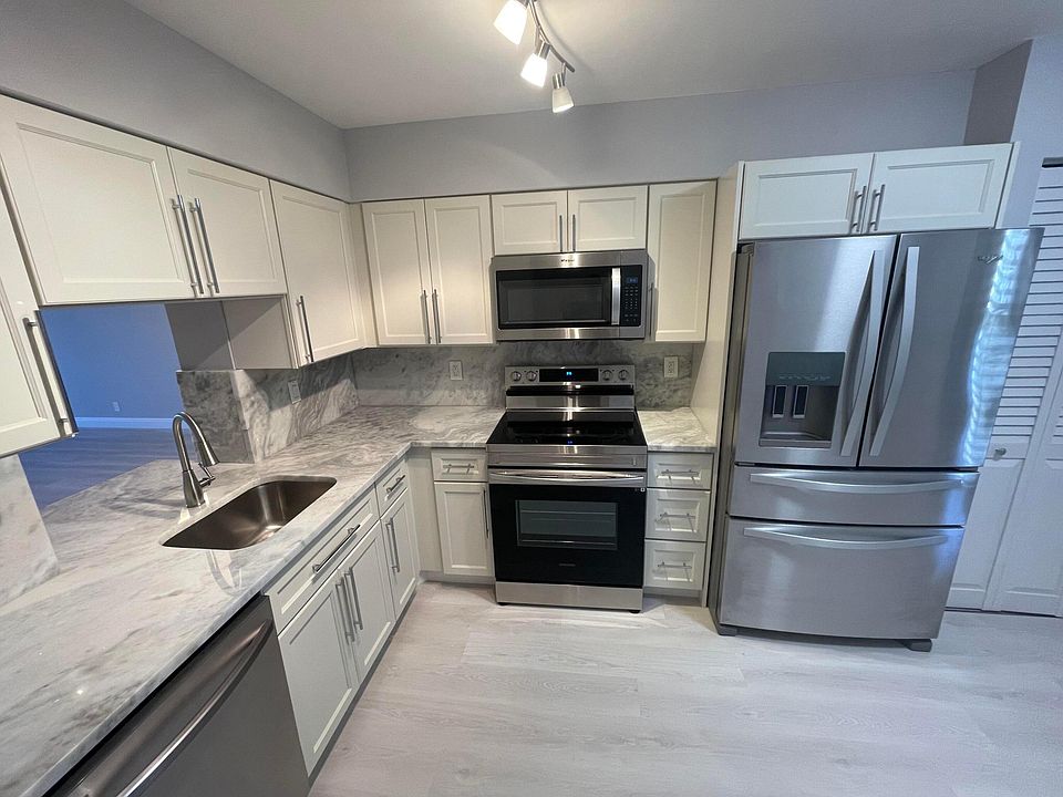 1st image of 7260 Kinghurst Drive #104