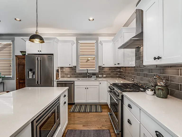 929 S Douglas Ave — Photo 5