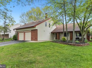 34 Concord Rd, Marlton, NJ 08053