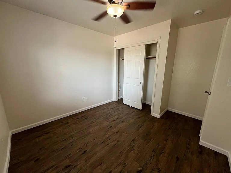 640 S Chess Terrace St — Photo 7