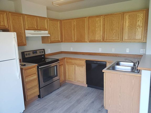 3rd image of 1612 E Coeur D Alene Ave #B