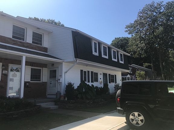 2nd image of 863 Village Dr