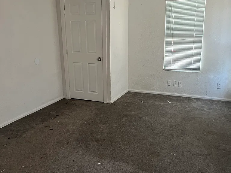 1467 W Gerald Ave — Photo 4