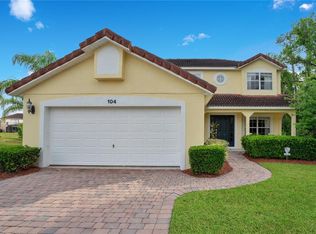 104 Robin Rd, Davenport, FL 33896
