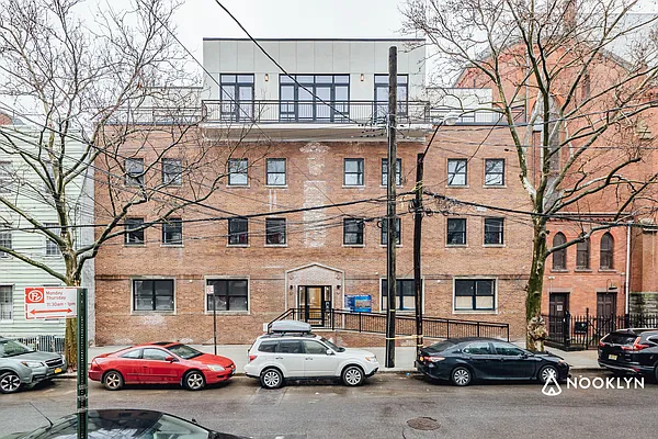 Rented by Nooklyn NYC LLC | media 32