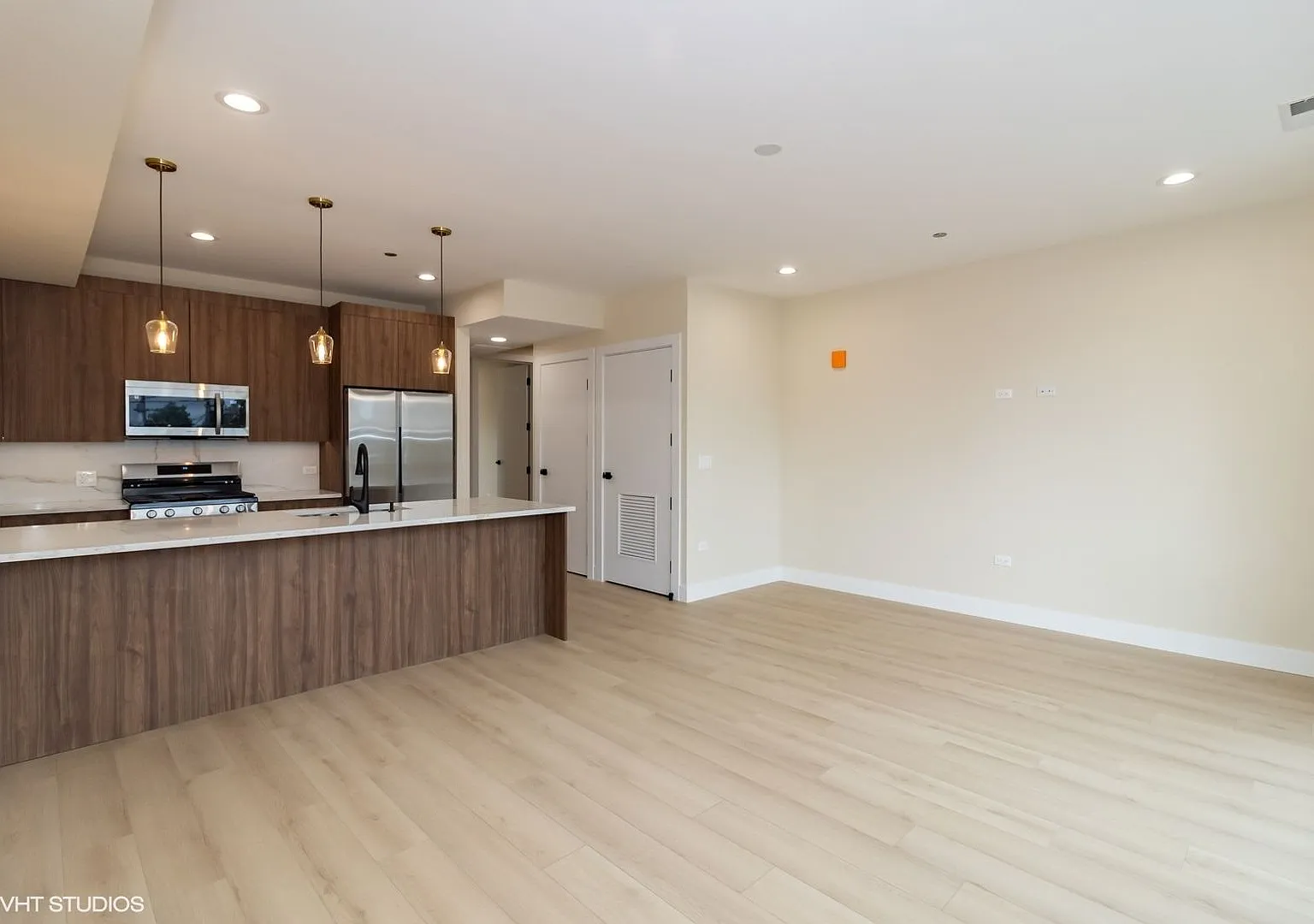 **50%-Off Move-In Fee If Move-In By 10/15/26** Irving Park 2-Bed / 2-Bath -- 2025 New Constructio... — Photo 2