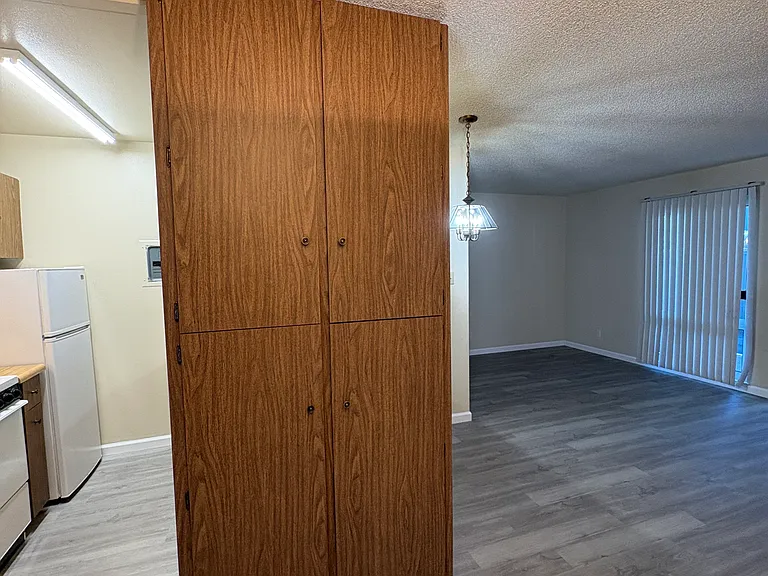 105 Piccadilly Pl #C — Photo 7