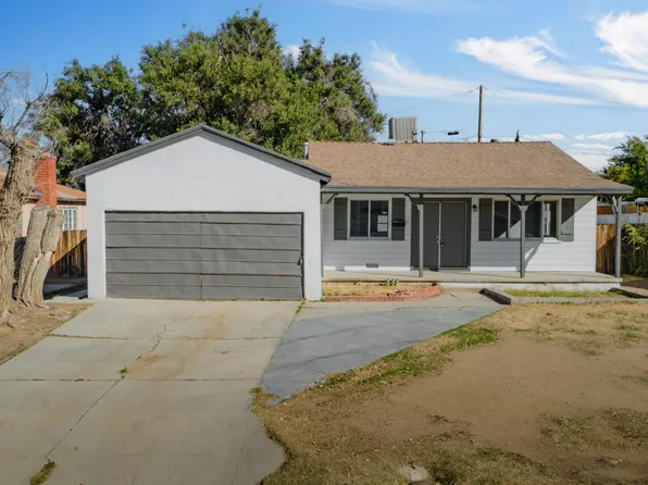 38318 17th St E, Palmdale, CA 93550