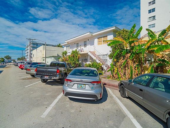 2nd image of 7800 Byron Ave #4