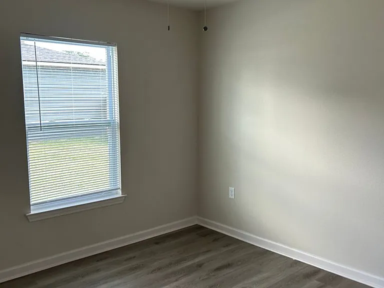 532-34 Live Oak Blvd — Photo 5