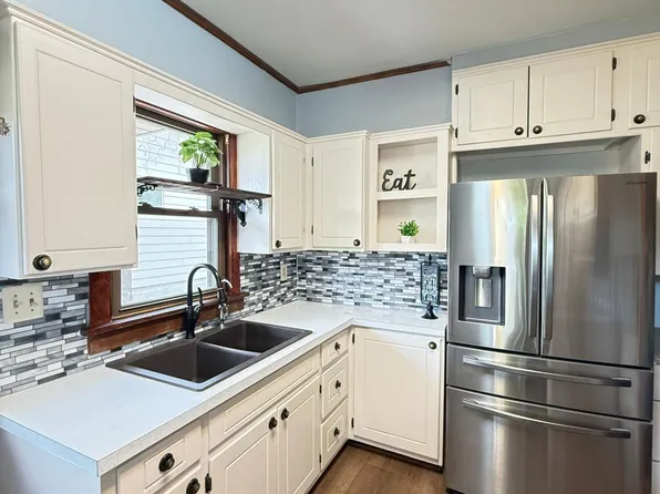 112 4th St NW, Ortonville, MN 56278