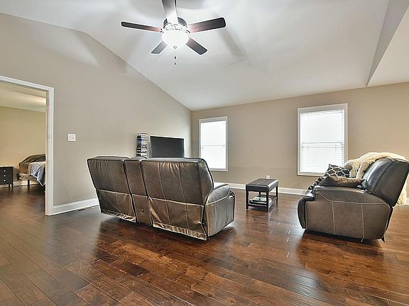 5th image of 6909 Elna Marie Dr
