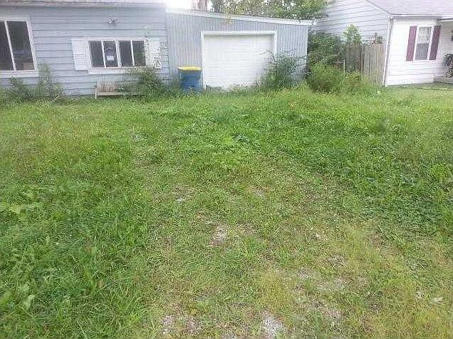 2nd image of 4639 Dean St