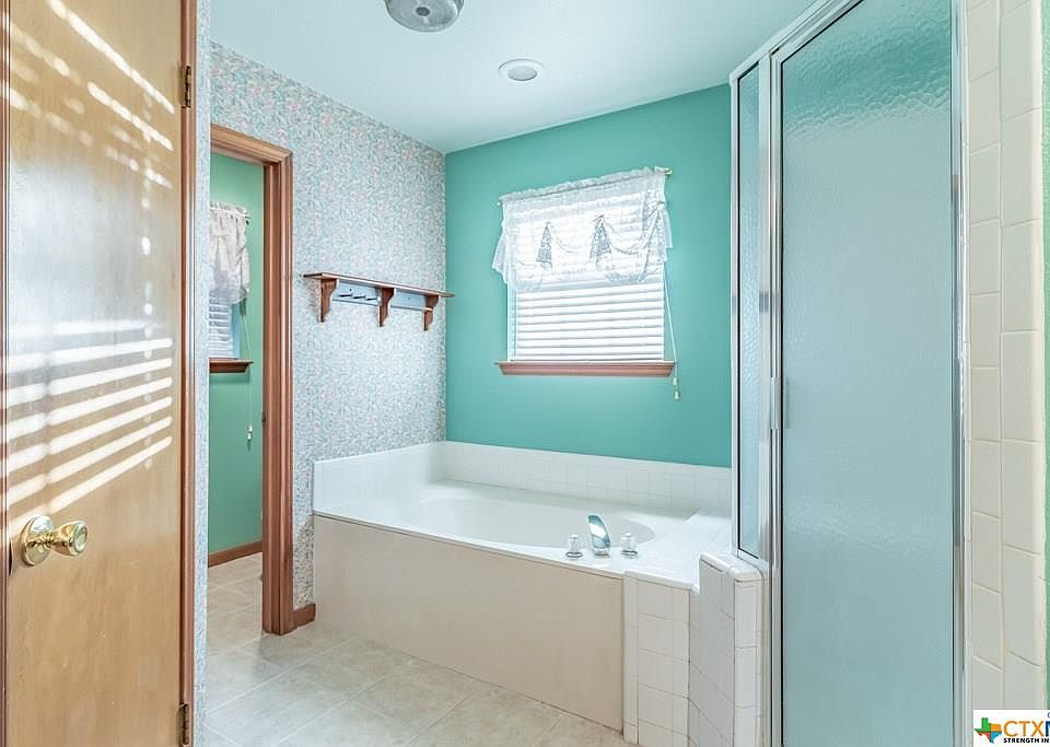 1st image of 1811 Park Pl