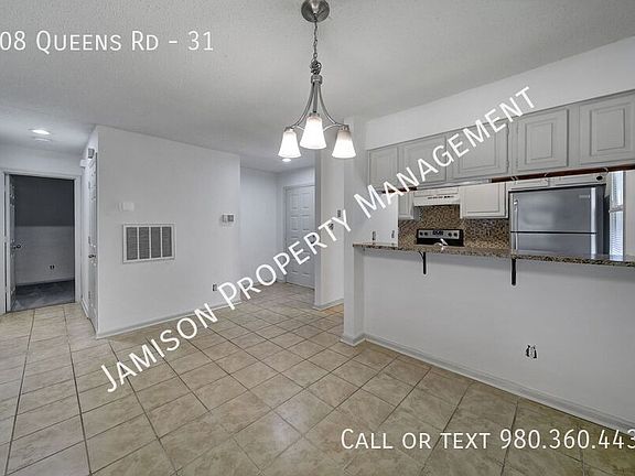 4th image of 308 Queens Rd APT 31