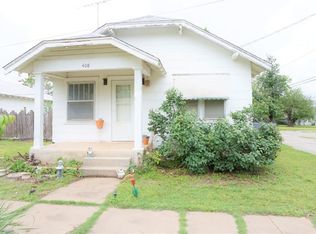 408 N 11th St, Perry, OK 73077