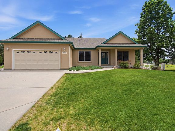 2nd image of 3926 Ridgeway Ct