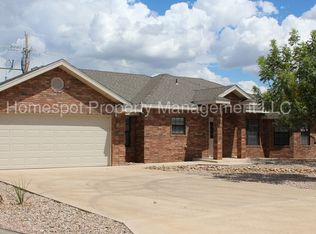 1374 Oakwood Cir, Portales, NM 88130