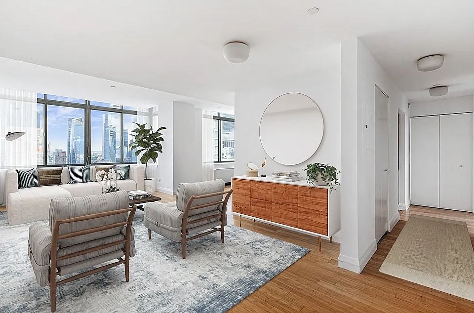 1st image of 800 6th Ave APT 30E