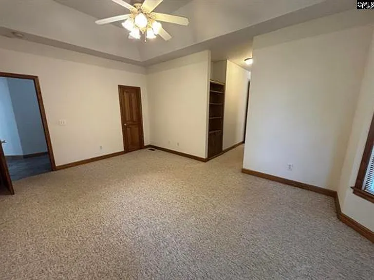 527 Superior Cir — Photo 11