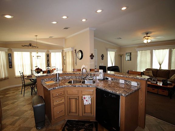 3rd image of 3718 Coconut Palm Cir