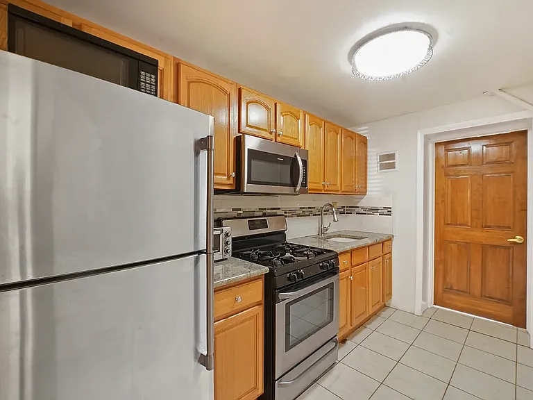 50 Van Buren St #1 — Photo 11
