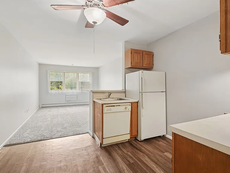 Linden Park Apartments — Photo 25