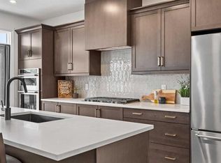 224 E Precedence Hl, Cochrane, AB T4C 2J2